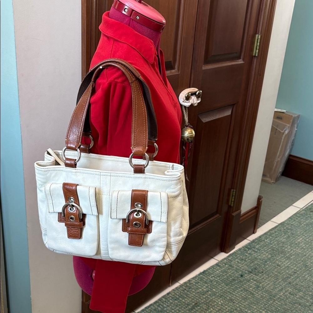 Coach Vintage SoHo satchel shoulder bag leather cream/brown 2 fr buckle pocket - Picture 3 of 17
